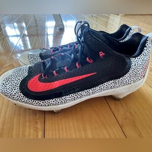 Nike baseball huarache cleats.